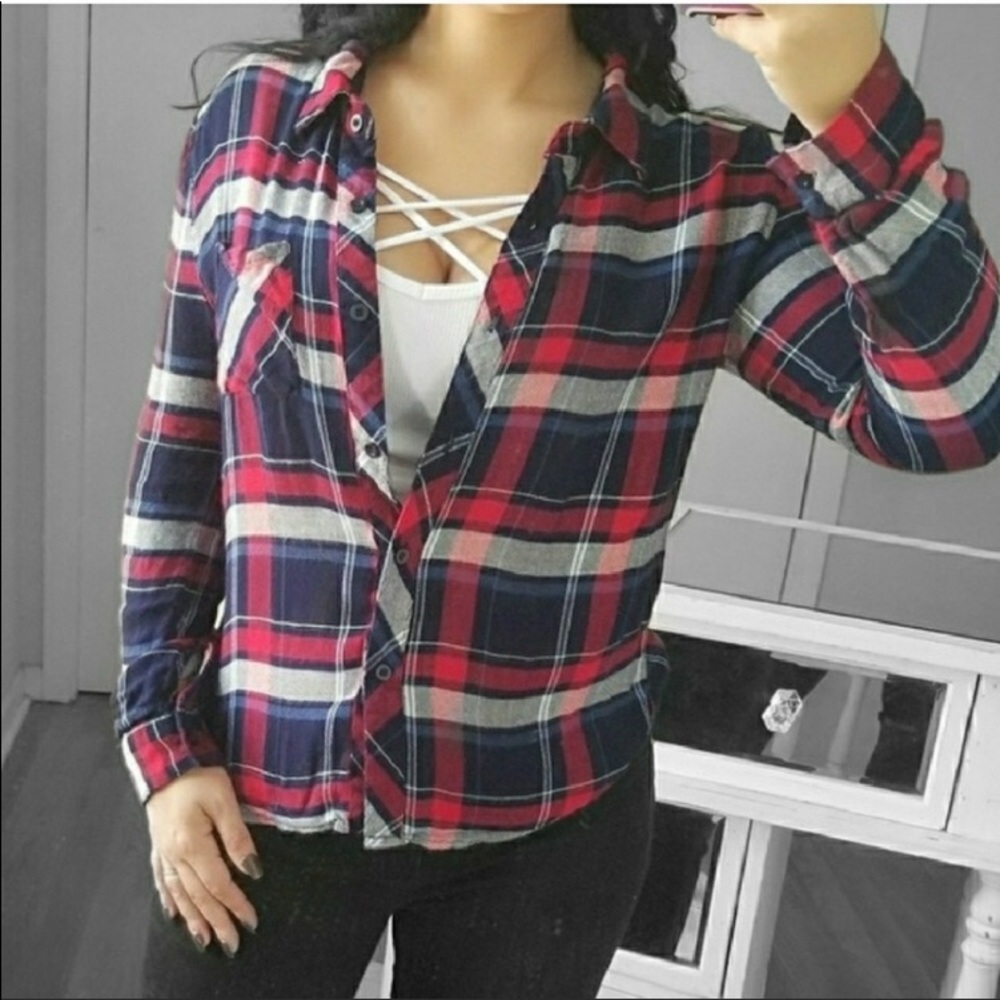 3/12$ Plaid Button Up, Size M - Picture 4 of 8